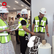 青年们还亲身感遭